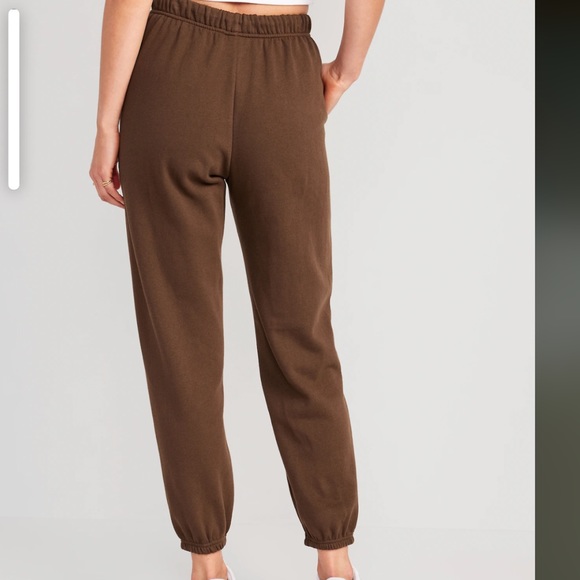 NWT OLD NAVY Extra High-Waisted Jogger Sweatpants Color: Espresso SIZE MED - Picture 2 of 7